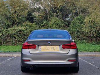 BMW 3 SERIES 2.0 330e 7.6kWh Luxury Saloon 4dr Petrol Plug-in Hybrid Auto Eur