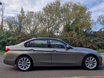 BMW 3 SERIES 2.0 330e 7.6kWh Luxury Saloon 4dr Petrol Plug-in Hybrid Auto Eur