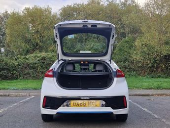 HYUNDAI IONIQ 1.6 h-GDi Premium SE Hatchback 5dr Petrol Hybrid DCT Euro 6 (s/s