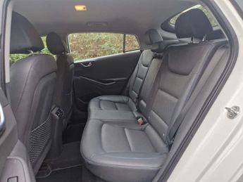 HYUNDAI IONIQ 1.6 h-GDi Premium SE Hatchback 5dr Petrol Hybrid DCT Euro 6 (s/s