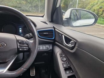 HYUNDAI IONIQ 1.6 h-GDi Premium SE Hatchback 5dr Petrol Hybrid DCT Euro 6 (s/s