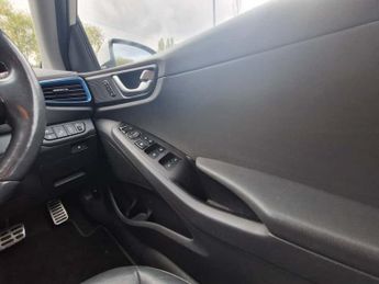 HYUNDAI IONIQ 1.6 h-GDi Premium SE Hatchback 5dr Petrol Hybrid DCT Euro 6 (s/s