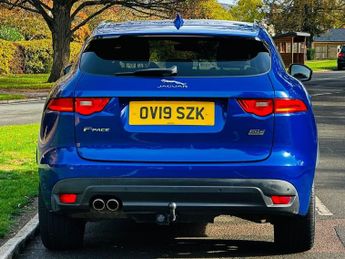 JAGUAR F-PACE 2.0 D180 R-Sport SUV 5dr Diesel Auto AWD Euro 6 (s/s) (180 ps)