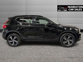 VOLVO XC40 2.0 D3 R-Design SUV 5dr Diesel Auto Euro 6 (s/s) (150 ps)