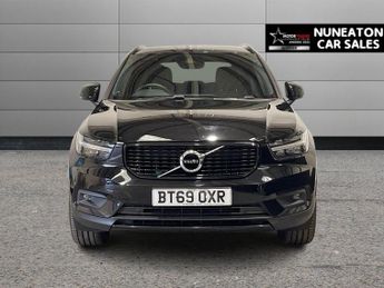 VOLVO XC40 2.0 D3 R-Design SUV 5dr Diesel Auto Euro 6 (s/s) (150 ps)