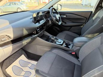 NISSAN QASHQAI 1.3 DIG-T MHEV N-Connecta SUV 5dr Petrol Hybrid XTRON 4WD Euro 6