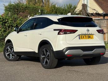 NISSAN QASHQAI 1.3 DIG-T MHEV N-Connecta SUV 5dr Petrol Hybrid XTRON 4WD Euro 6