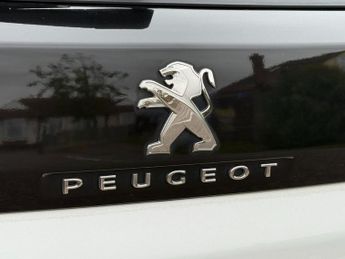 PEUGEOT 3008 1.6 PureTech Allure SUV 5dr Petrol EAT Euro 6 (s/s) (180 ps)