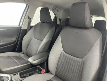 TOYOTA YARIS 1.5 VVT-h Design Hatchback 5dr Petrol Hybrid E-CVT Euro 6 (s/s) 