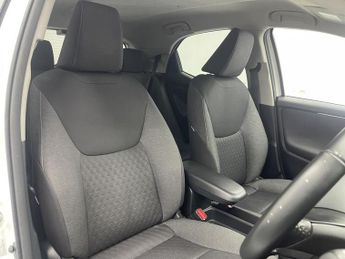 TOYOTA YARIS 1.5 VVT-h Design Hatchback 5dr Petrol Hybrid E-CVT Euro 6 (s/s) 