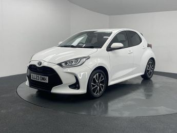 TOYOTA YARIS 1.5 VVT-h Design Hatchback 5dr Petrol Hybrid E-CVT Euro 6 (s/s) 