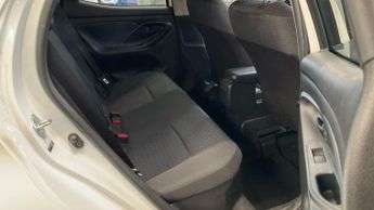 TOYOTA YARIS 1.5 VVT-h Design Hatchback 5dr Petrol Hybrid E-CVT Euro 6 (s/s)