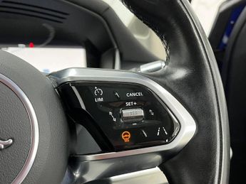 JAGUAR I-PACE 400 90kWh HSE SUV 5dr Electric Auto 4WD (400 ps)