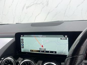 MERCEDES-BENZ EQA EQA 250 66.5kWh AMG Line SUV 5dr Electric Auto (190 ps)