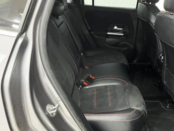MERCEDES-BENZ EQA EQA 250 66.5kWh AMG Line SUV 5dr Electric Auto (190 ps)