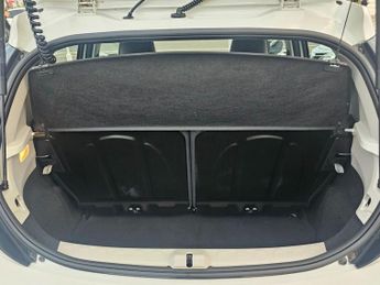 TOYOTA AYGO AUTOMATIC 1.0 VVT-i x-pression Hatchback 5dr Petrol x-shift Euro