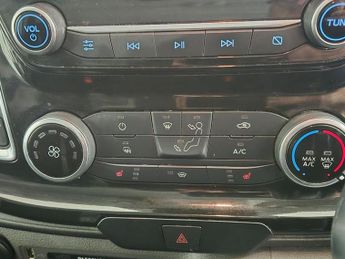 FORD TRANSIT CUSTOM 2.0 320 EcoBlue Limited Panel Van 5dr Diesel Auto L2 H1 Euro 6 (