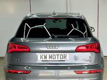 AUDI Q5 2.0 TDI 40 S line SUV 5dr Diesel S Tronic quattro Euro 6 (s/s) (
