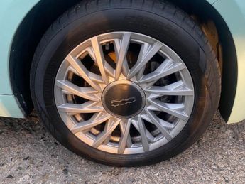 FIAT 500 0.9 TwinAir Lounge Hatchback 3dr Petrol Dualogic Euro 6 (s/s) (8