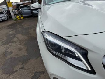 MERCEDES-BENZ GLA 2.1 GLA200d Sport (Premium) SUV 5dr Diesel 7G-DCT 4MATIC Euro 6 