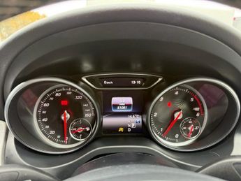 MERCEDES-BENZ GLA 2.1 GLA200d Sport (Premium) SUV 5dr Diesel 7G-DCT 4MATIC Euro 6 