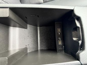 MERCEDES-BENZ GLA 2.1 GLA200d Sport (Premium) SUV 5dr Diesel 7G-DCT 4MATIC Euro 6 