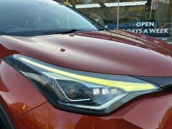 TOYOTA C-HR 2.0 VVT-h Orange Edition SUV 5dr Petrol Hybrid CVT Euro 6 (s/s) 