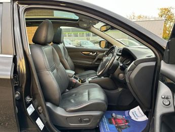 NISSAN QASHQAI 1.6 dCi Tekna SUV 5dr Diesel XTRON 2WD Euro 6 (s/s) (130 ps)