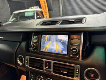 LAND ROVER RANGE ROVER 4.4 TD V8 Vogue SE SUV 5dr Diesel Auto 4WD Euro 5 (313 bhp)