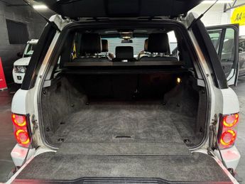 LAND ROVER RANGE ROVER 4.4 TD V8 Vogue SE SUV 5dr Diesel Auto 4WD Euro 5 (313 bhp)