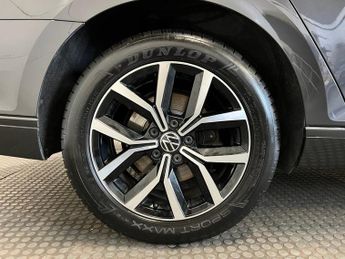 VOLKSWAGEN PASSAT 2.0 TDI EVO SEL Estate 5dr Diesel DSG Euro 6 (s/s) (150 ps)