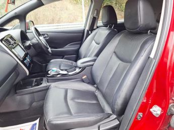 NISSAN LEAF 24kWh Tekna Hatchback 5dr Electric Auto (107 bhp)