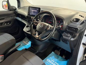 VAUXHALL COMBO 1.5 Turbo D 2300 Edition Panel Van 4dr Diesel Auto L2 H1 Euro 6 