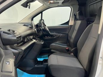 VAUXHALL COMBO 1.5 Turbo D 2300 Edition Panel Van 4dr Diesel Auto L2 H1 Euro 6 