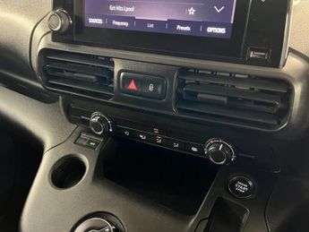 VAUXHALL COMBO 1.5 Turbo D 2300 Edition Panel Van 4dr Diesel Auto L2 H1 Euro 6