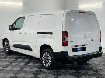 VAUXHALL COMBO 1.5 Turbo D 2300 Edition Panel Van 4dr Diesel Auto L2 H1 Euro 6 