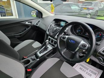 FORD FOCUS 1.6 Zetec Hatchback 5dr Petrol Powershift Euro 5 (125 ps)