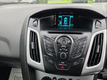 FORD FOCUS 1.6 Zetec Hatchback 5dr Petrol Powershift Euro 5 (125 ps)