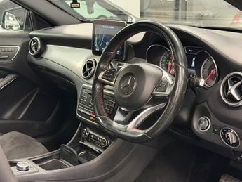 MERCEDES-BENZ GLA 2.1 GLA220d AMG Line SUV 5dr Diesel 7G-DCT 4MATIC Euro 6 (s/s) (