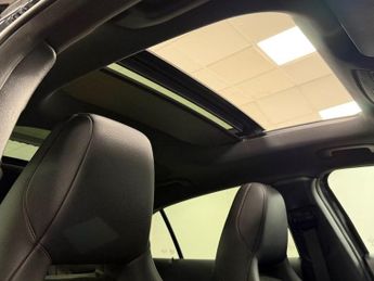 MERCEDES-BENZ GLA 2.1 GLA220d AMG Line SUV 5dr Diesel 7G-DCT 4MATIC Euro 6 (s/s) (