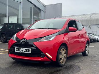 TOYOTA AYGO 1.0 VVT-i x-play Hatchback 5dr Petrol x-shift Euro 6 (68 ps)