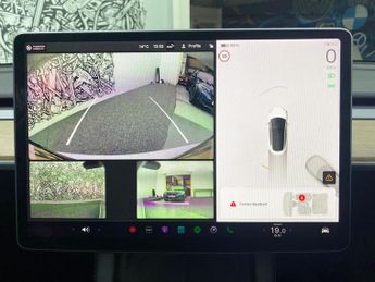 TESLA Model 3 Standard Range Plus Saloon 4dr Electric Auto RWD (241 bhp)