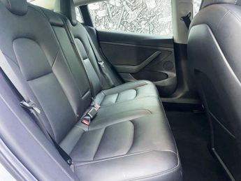 TESLA Model 3 Standard Range Plus Saloon 4dr Electric Auto RWD (241 bhp)