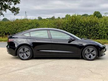 TESLA Model 3 Standard Range Plus Saloon 4dr Electric Auto RWD (241 bhp)