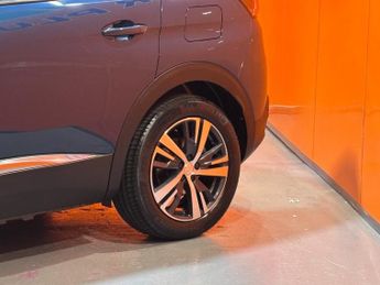 PEUGEOT 3008 1.6 13.2kWh Allure SUV 5dr Petrol Plug-in Hybrid e-EAT Euro 6 (s
