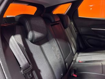 PEUGEOT 3008 1.6 13.2kWh Allure SUV 5dr Petrol Plug-in Hybrid e-EAT Euro 6 (s