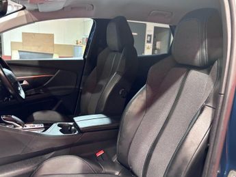 PEUGEOT 3008 1.6 13.2kWh Allure SUV 5dr Petrol Plug-in Hybrid e-EAT Euro 6 (s