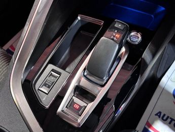 PEUGEOT 3008 1.6 13.2kWh Allure SUV 5dr Petrol Plug-in Hybrid e-EAT Euro 6 (s