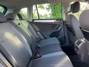 VOLKSWAGEN TIGUAN 2.0 Tiguan SE Nav TDI BlueMotion Technology 4Motion Semi-Auto 4W