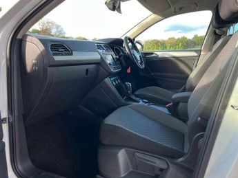 VOLKSWAGEN TIGUAN 2.0 Tiguan SE Nav TDI BlueMotion Technology 4Motion Semi-Auto 4W